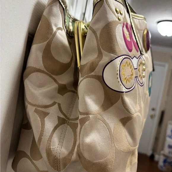 Coach RARE Poppy E1169-F17575 Graffiti Kiss-lock Satchel EUC - Picture 6 of 16